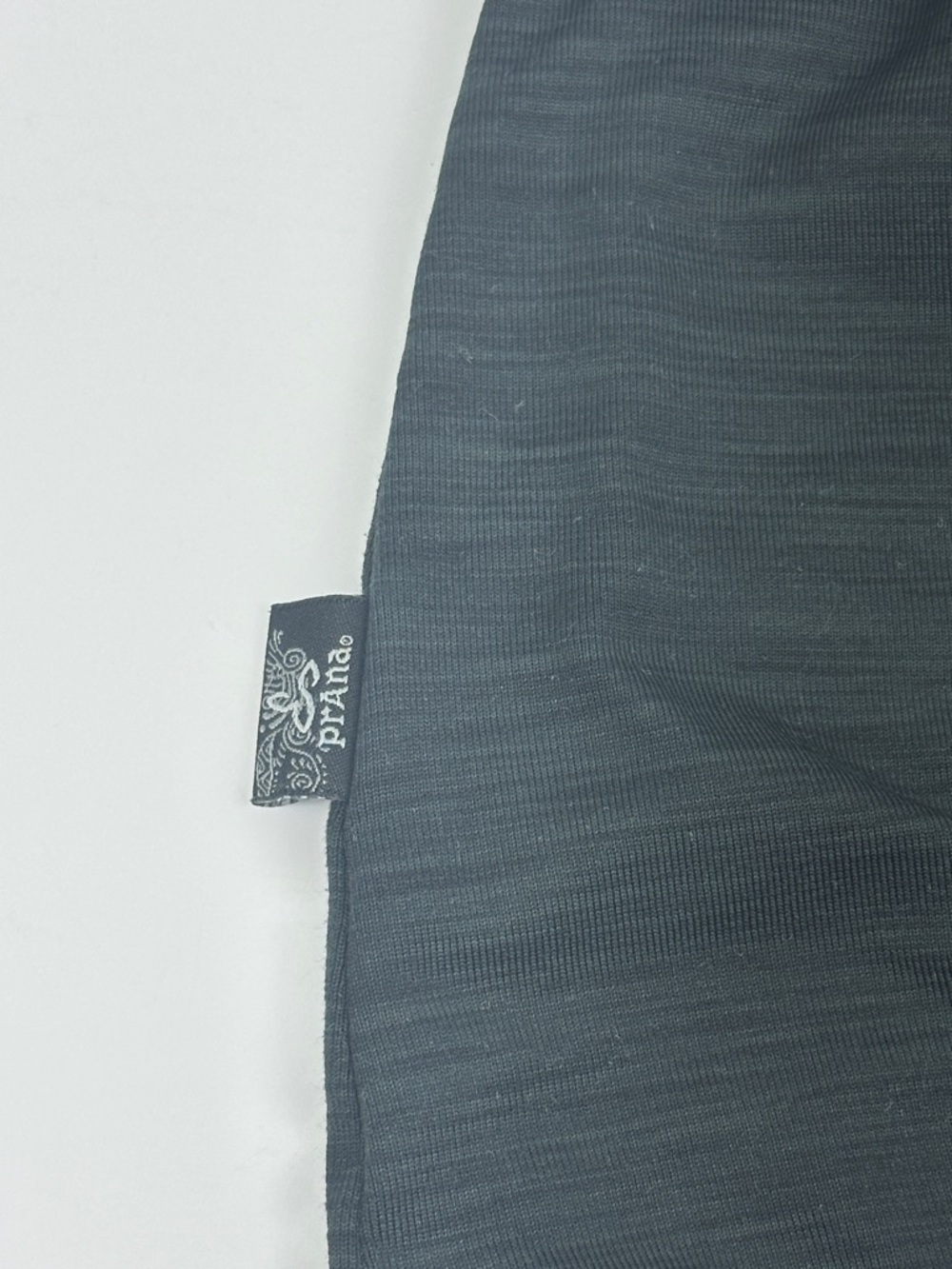 Prana‎ Men's Black Short Sleeve Crew Tee Size X-Large Color Black Gently Used - Picture 6 of 10